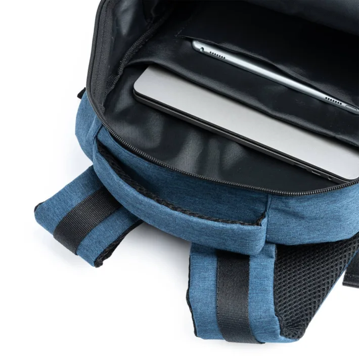 Mochila de Poliéster Reciclado con salida USB Stamina Gregor 7139 - Imagen 3